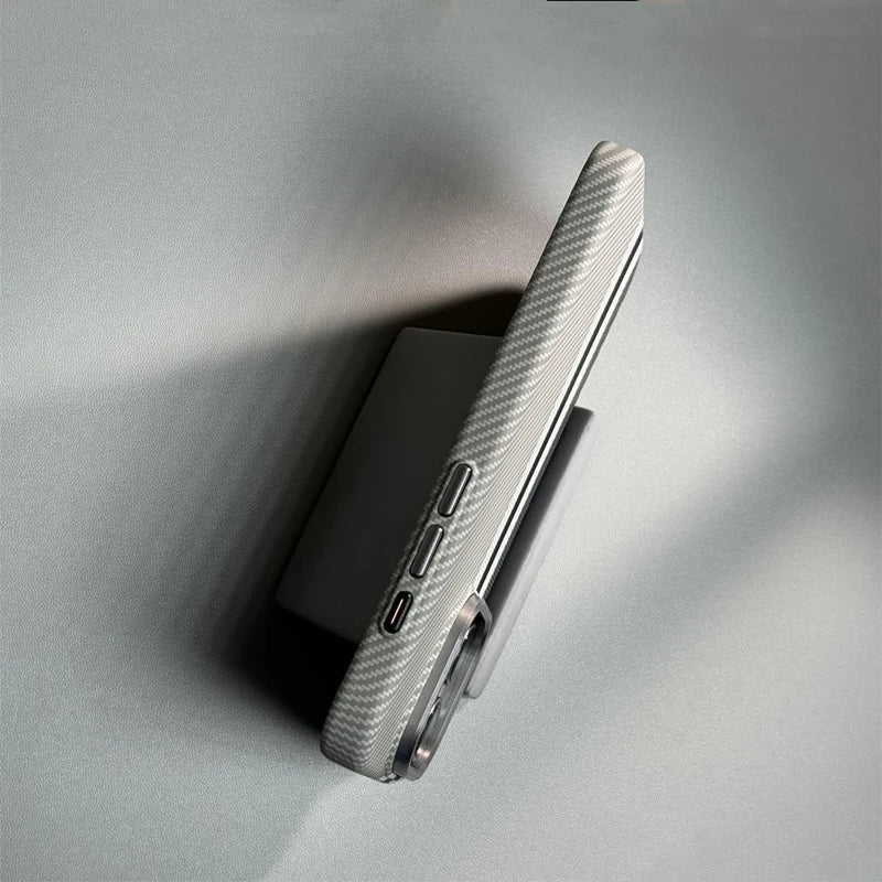 Carbon Fibre Wireless Charging for MagSafe Phone Case for iPhone 17 Pro 16 14 15Pro Max 15 13 12 Alloy Lens Hit Color Hard Cover